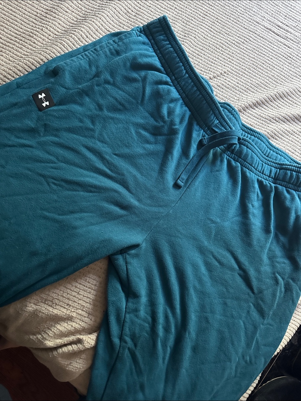 Under Armour Teal Men Joggers with Drawstring Waist
